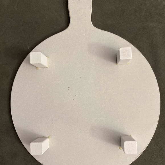 White Wooden Rooster Wall Decor Pot Holder  Four Wooden Legs - Picture 5 of 5